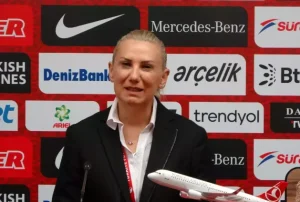 A Milli Futbol Takımı Teknik Direktörü Necla Güngör, Maçlar Hakkında Konuştu